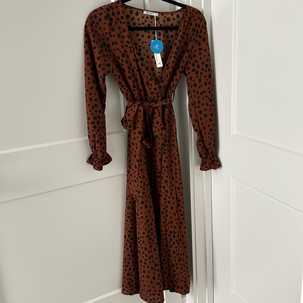 Leopard print maxi dress with tie waist and V plunge chest XS